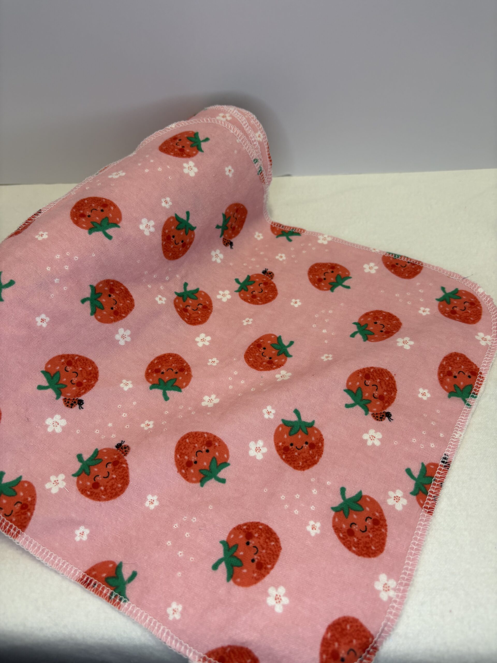 🌿 ECO-Towels – The Sustainable Alternative to Paper Towels 🌿- Strawberry’s - 1each - Image 4